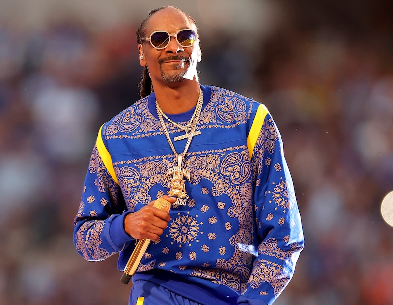 Snoop Dogg Set To Star In And Co Produce New Luc Besson Sci Fi Movie 